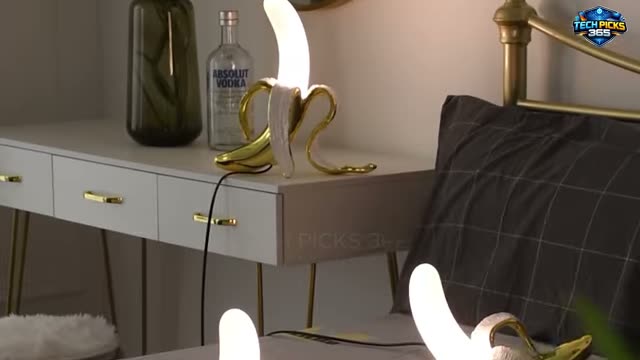 MAYOLA Modern Banana Table Lamp: