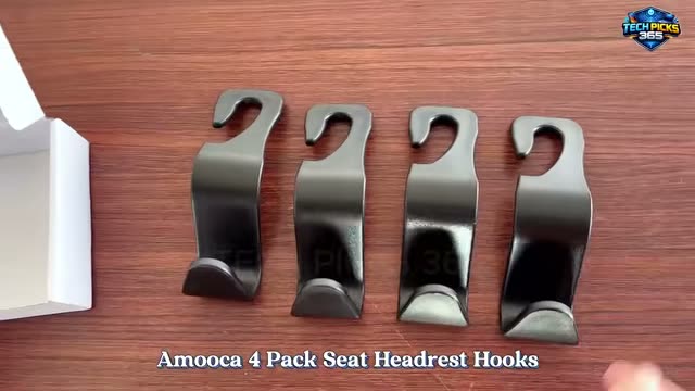Set Of 4 Clothes Hangers:
