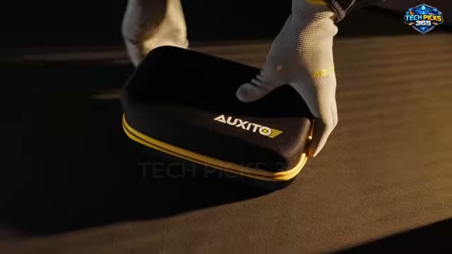 AUXITO 6000A Jump Starter: